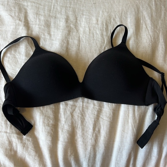 Gap Body Breathe Wireless Bra - Picture 3 of 5